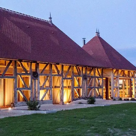 Casa de Férias Rustique Au Calme Avec Cheminee Et Jardin, 4 Pers. - Fr-1-489-600