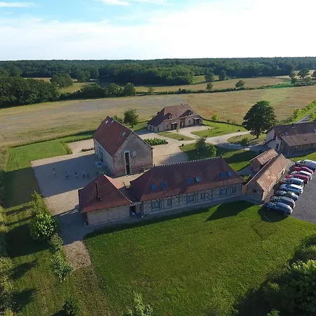 Rustique Au Calme Avec Cheminée Et Jardin, 4 Pers. - Fr-1-489-600 Montbeugny