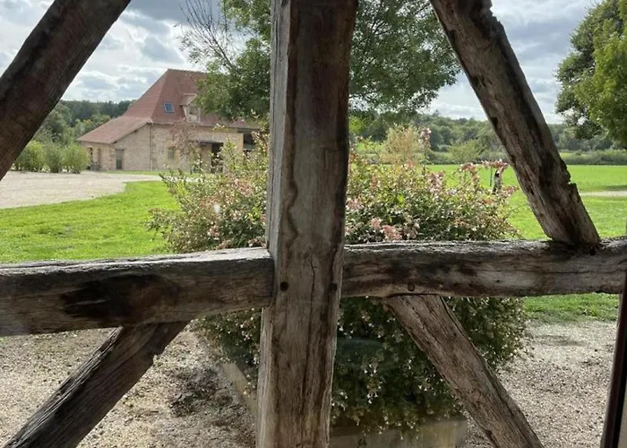 Vakantiehuis Rustique Au Calme Avec Cheminee Et Jardin, 4 Pers. - Fr-1-489-600 Montbeugny